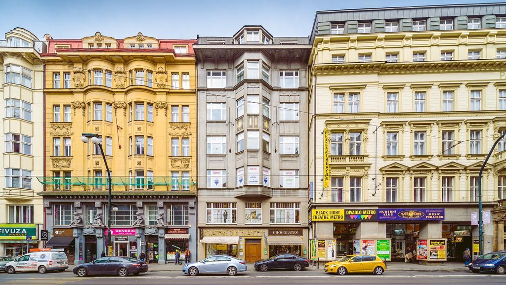 A/C + Terrace Breakfast At Tiffany'S Apartment Prague Exterior photo